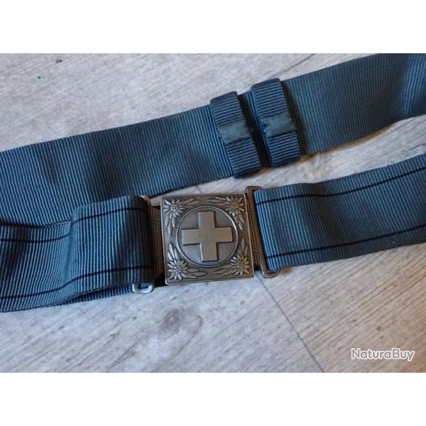 Ceinturon Officier Suisse, boucle carr�, couleur argent�e, pour port de la dague de parade. RARE