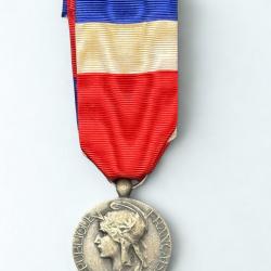 (31.007) M&eacute;daille d'honneur du travail