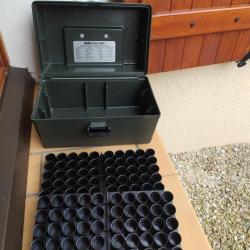 CAISSE A CARTOUCHES  POUR CALIBRE 12 MARQUE MTM POUR 100 CARTOUCHES AVEC PLATEAUX