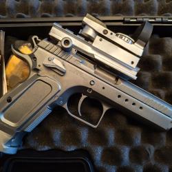 Tanfoglio, en coffret, pas la possibilit&eacute; de le tester, batterie &agrave; changer.