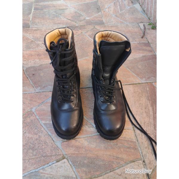 Chaussures de combat ARGUEYROLLES Taille 44/8