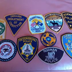 Lot 2 de 10 patchs brod&eacute;s de la police am&eacute;ricaine.
