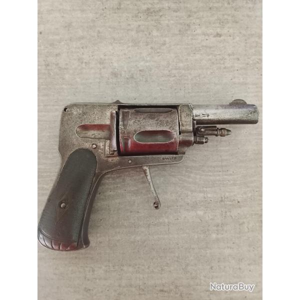 Bulldog le bossu 8mm92
