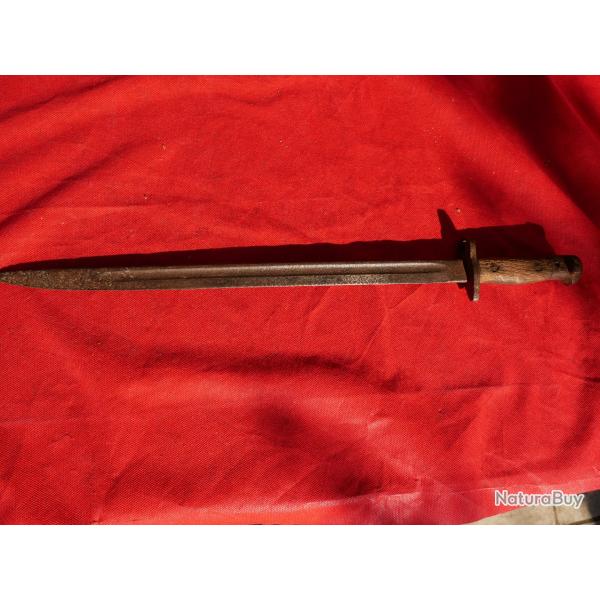 Ba�onnette Enfield 1907 dans son jus de grange (fatigu�e)