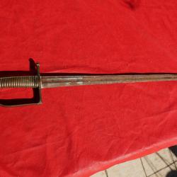 Sabre type 1767 mais avec une lame droite, modification de Bretteur (cf Gazette des Armes n&deg;590)