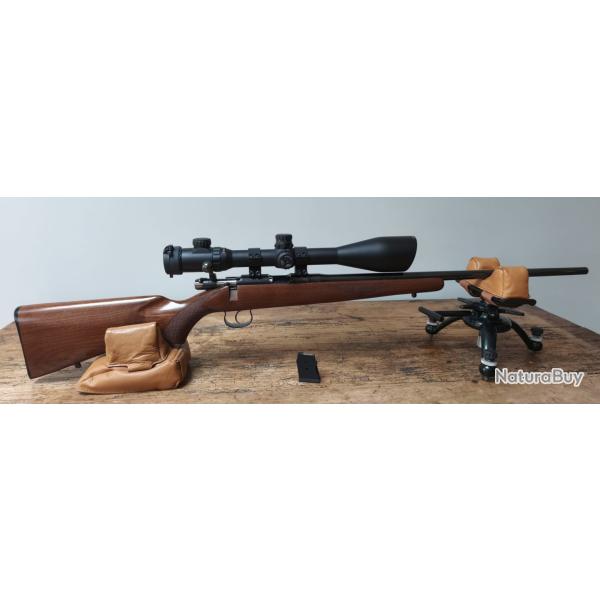 Carabine CZ 22LR avec lunette 8-32x56