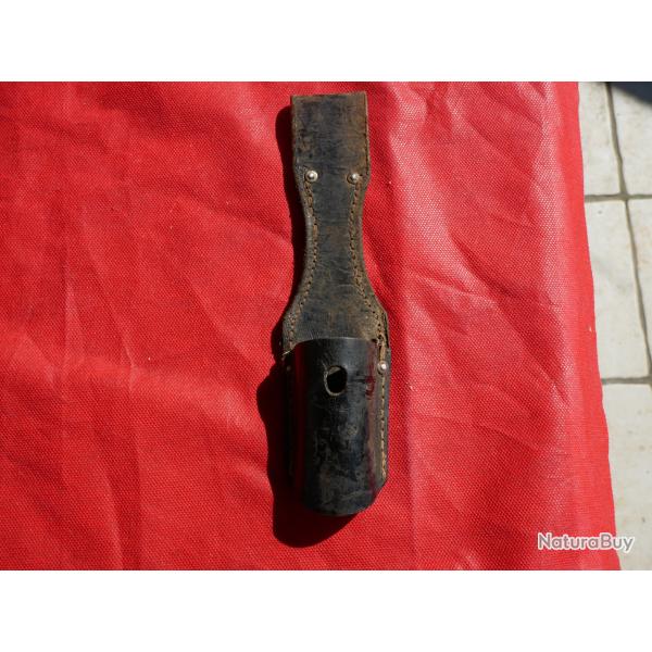 Gousset de Ba�onnette MAUSER 84/98 en cuir noir dat� 1942, mod�le infanterie sans "bracelet"