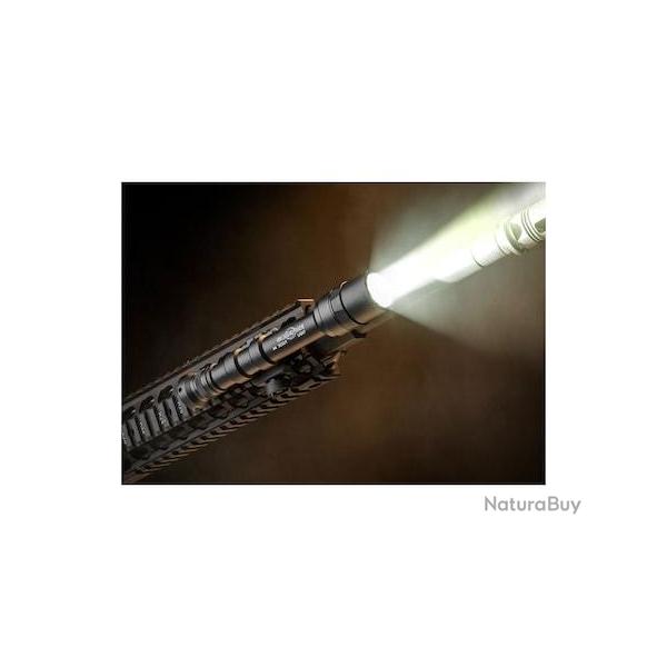 Lampe Scout Light Pro 1000 lumens Noir Surefire � M640U
