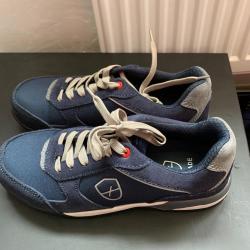 Chaussures s&eacute;curit&eacute;s taille 40 neuves pour femme