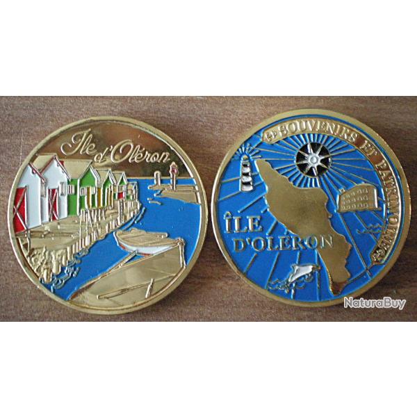 Medaille en Couleur Ile Oleron Fort Boyard Bateau Barque Phare