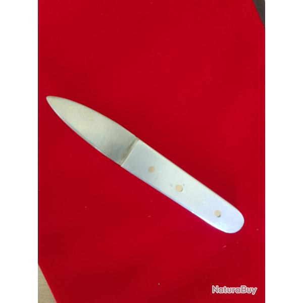 Boker couteau de combat