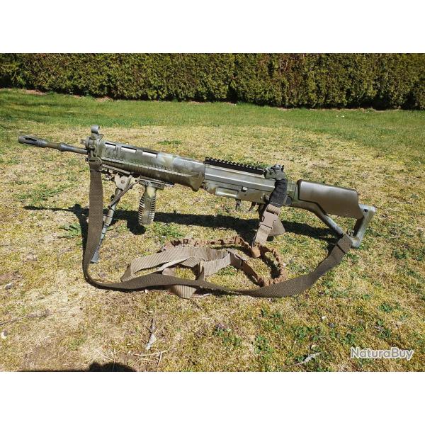 SIG 551 LB SWAT calibre 5,56x45 (223 REM).