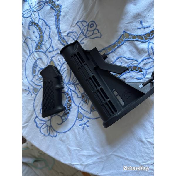 AR15 poign�e + crosse