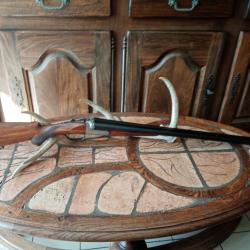 Tr&egrave;s beau AYA calibre 12/70  triple verrou canons miroirs