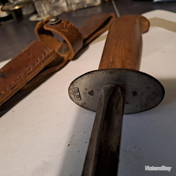 Poignard de tranch� coutrot N�1 GP lame cruciforme WWI