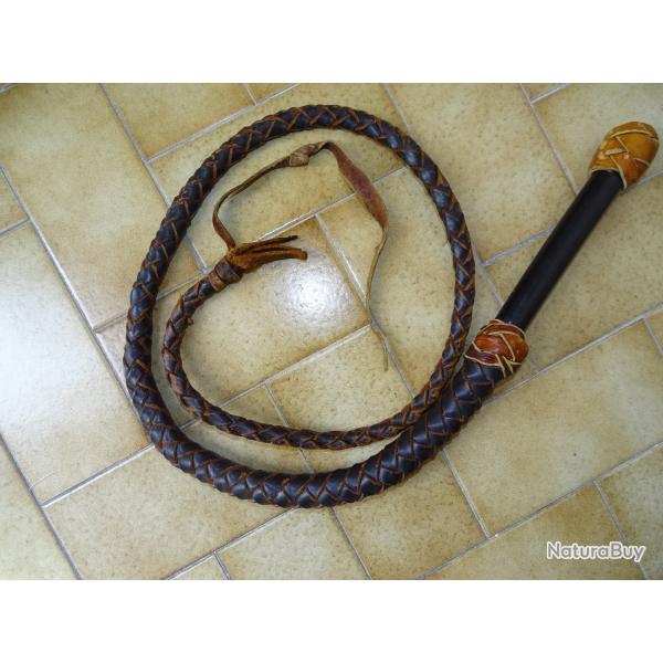 Fouet de dressage en cuir tress�