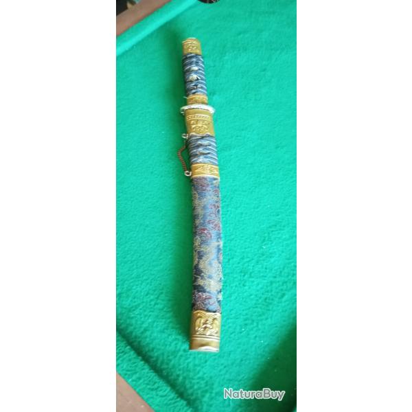 Wakizashi japonnais fourreau brod�