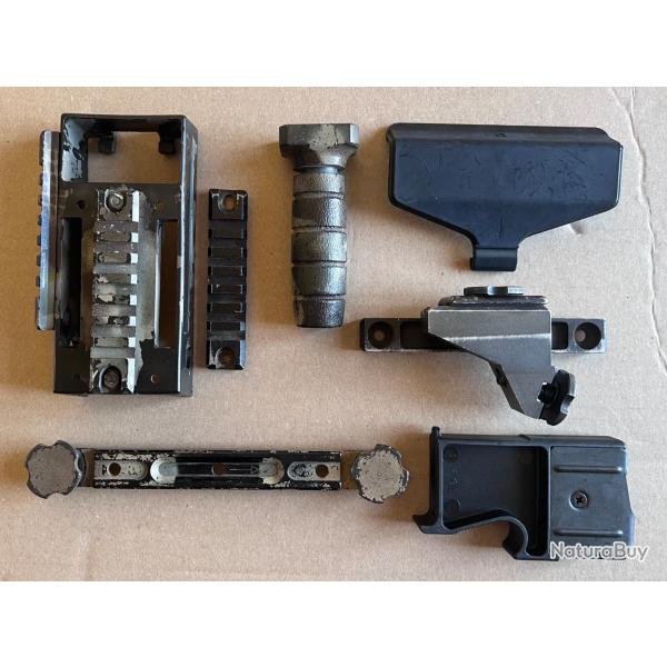 Lot d'accessoires Famas et PGMP