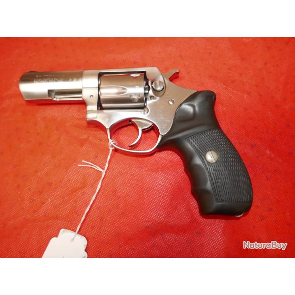 Revolver RUGER SP101 Inox canon de 3" en 38 special poign�e TRAUSCH