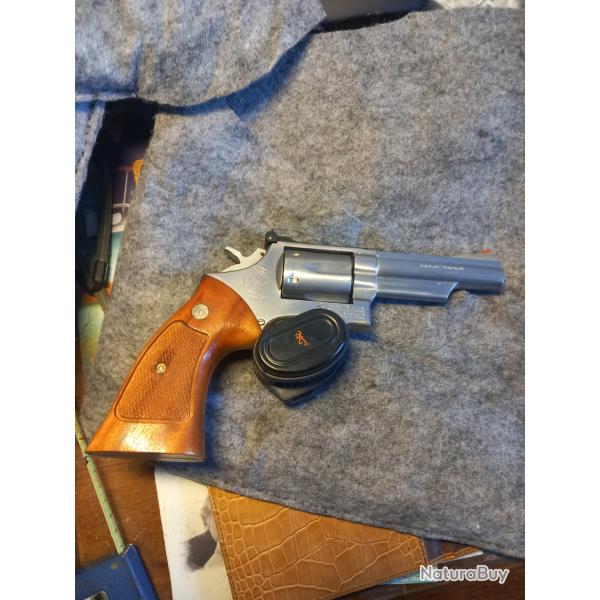Revolver Smith et Wesson 357 MAGNUM
