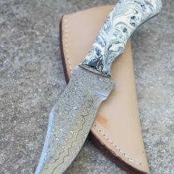 Couteau Skinner Lame Acier Damas 256 Couches Bubble Manche R&eacute;sine Etui SimiliCuir Fab Artisanale