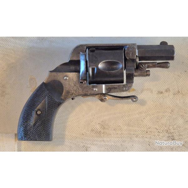 Petit Hammerless chien sortant belge pas courant 320 en tr�s bon etat  d'origine.