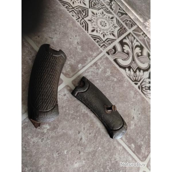 Crosse plaquettes poign�es et vis pour revolver r�glementaire Saint Etienne 1892