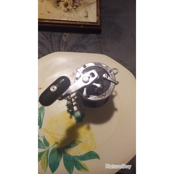 Moulinet Daiwa sealine 400H