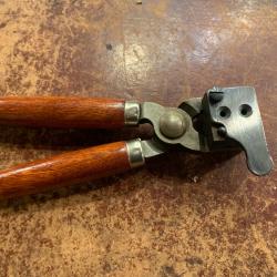 Moule Lyman 358212 pour 38 Special, 158 grains round nose, avec poign&eacute;es