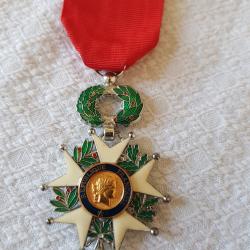 MEDAILLE ORDRE DE LA LEGION D HONNEUR IV EMME REPUBLIQUE CENTRES OR  MILITARY FRENCH MEDAL