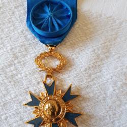 MEDAILLE OFFICIER ORDRE NATIONAL DU MERITE VERMEIL   MILITARY FRENCH MEDAL