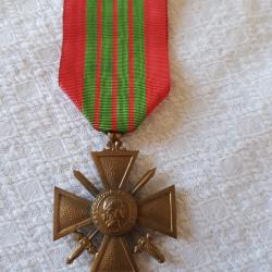 MEDAILLE CROIX DE GUERRE 1939  MODELE GUIRAUD  MILITARY FRENCH MEDAL