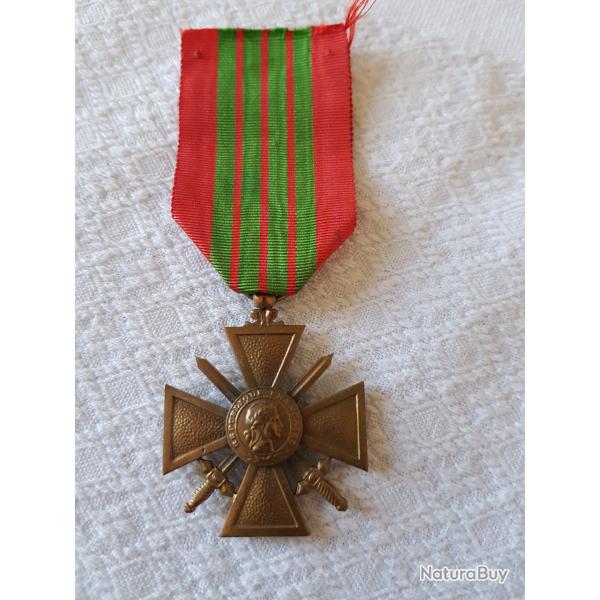 MEDAILLE CROIX DE GUERRE 1939  MODELE GUIRAUD  MILITARY FRENCH MEDAL