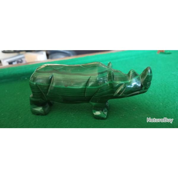 Sculpture de rhinoc�ros en malachite