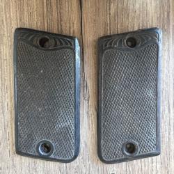 PLAQUETTES POUR PISTOLET  / MODELE INCONNU