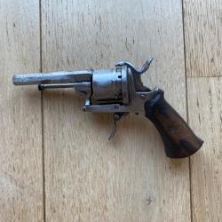 Revolver &agrave; broche 7mm type lefaucheux