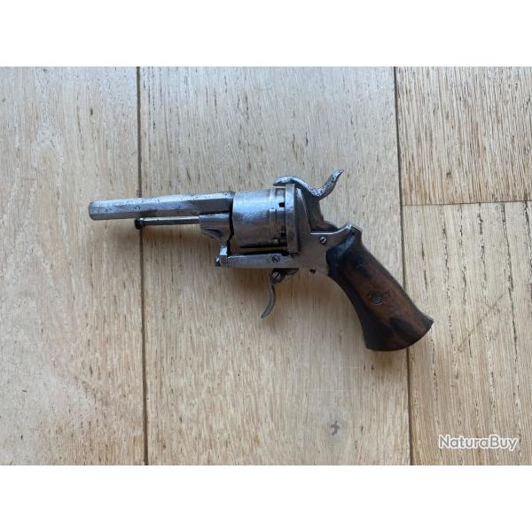 Revolver � broche 7mm type lefaucheux