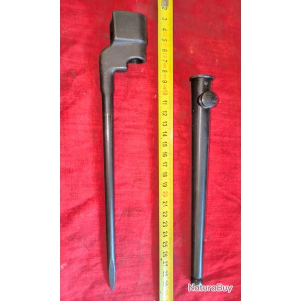 Ba�onnette anglaise nmr 4 MK II + fourreau bouton poussoir fonctionnel �tat parfait