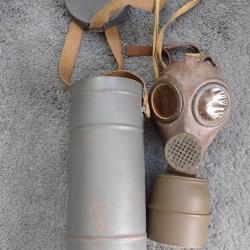Masque &agrave; gaz C38 avec &eacute;tui