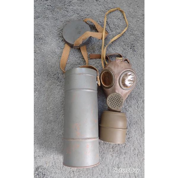 Masque � gaz C38 avec �tui