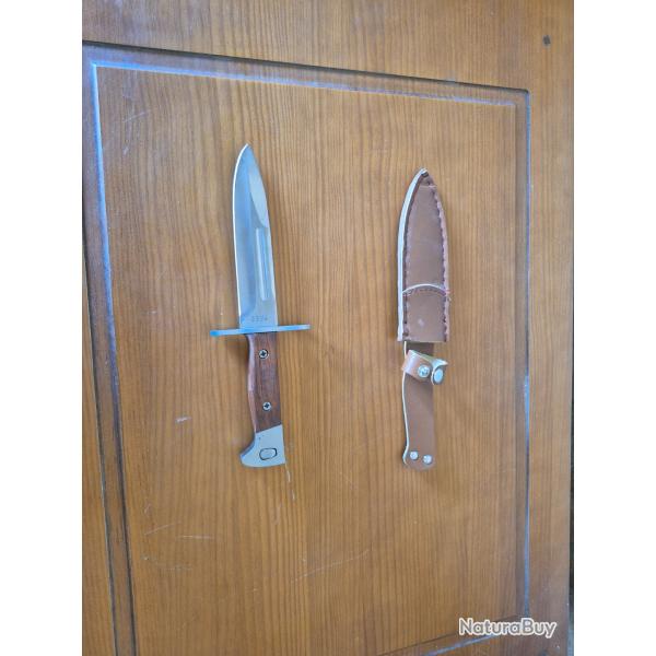 Lot de 2 Ba�onnettes type AK-47 CCCP - Neuves - Tailles XL et M