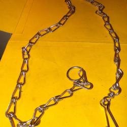 CHAINE AVEC MOUSQUETON TOURNANT D'UNE LONGUEUR TOTALE DE 110 CM  , FABRICATION FRANCAISE , BON ETAT