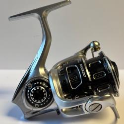 MOULINET ABU GARCIA REVO STX 20