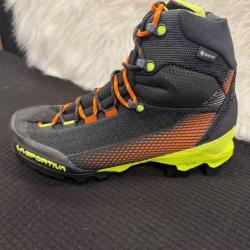 La Sportiva Aequilibrium ST GTX