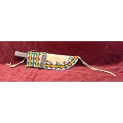 Superbe &eacute;tui &agrave; couteau cheyenne et son couteau de traite d &eacute;poque. Indien des plaines