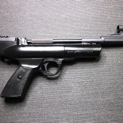 Le WEBLEY &laquo; HURRICANE &raquo; - pistolet de collection par excellence - droitier - Diabolos de 4.5 mm