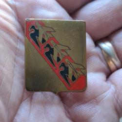INSIGNE BA 133 NANCY OCHEY ( DRAGO PARIS - A 871 )