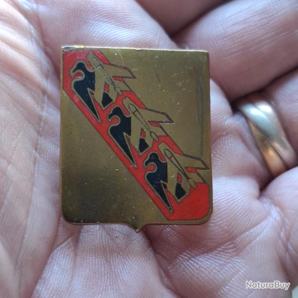 INSIGNE BA 133 NANCY OCHEY ( DRAGO PARIS - A 871 )
