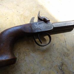 pistolet coup de poing voyage &agrave; balle forc&eacute;e  grav&eacute; 12mm  fonctionne tr&egrave;s bien  bois noyer