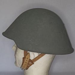 Casque VoPo Allemagne de l'Est mod&egrave;le 1956 Volkarm&eacute;e NVA Berlin